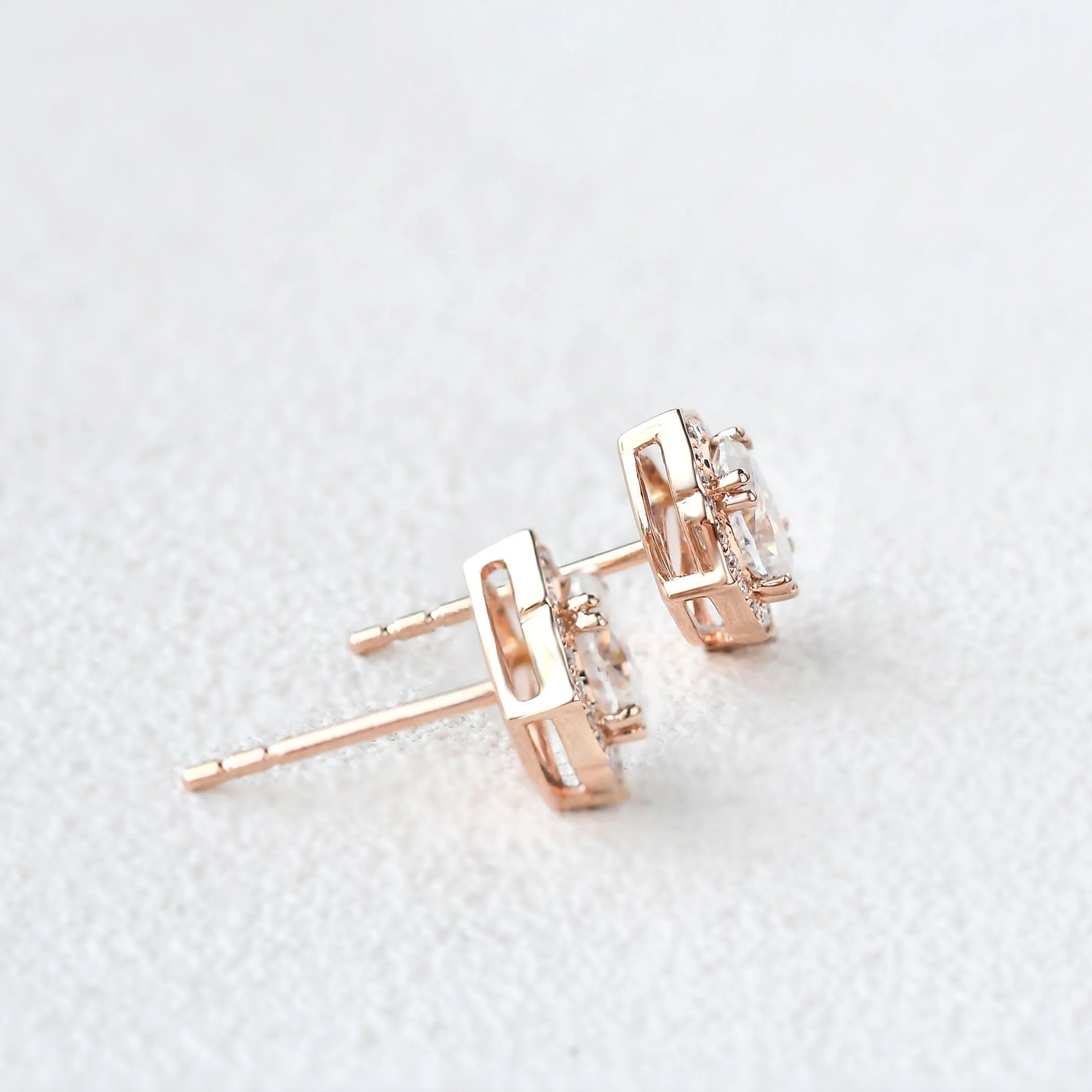 0.8ct Moissanite Geometric Halo Earrings