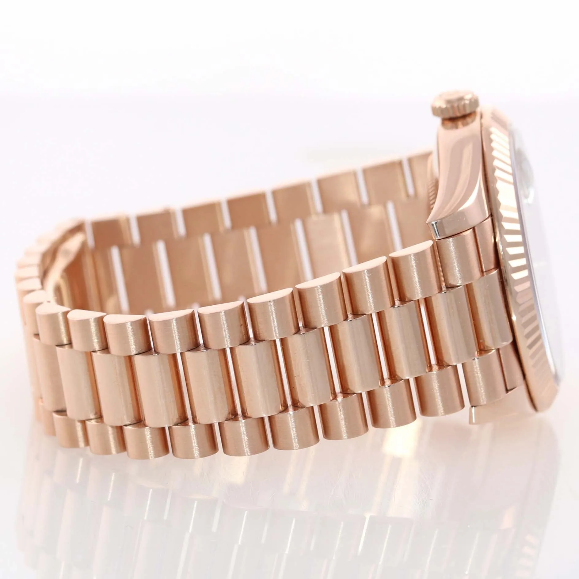 2019 Rolex Day Date 40 18k Rose Gold President Chocolate Motif 228235 Watch Box
