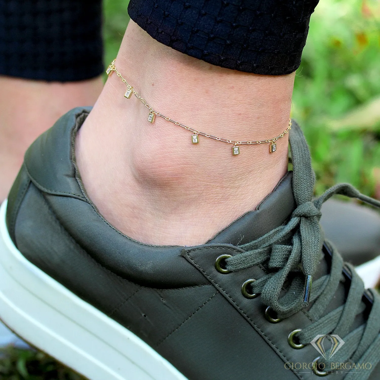 925 Sterling Silver Paper Clip Emerald Charm Ankle Bracelet