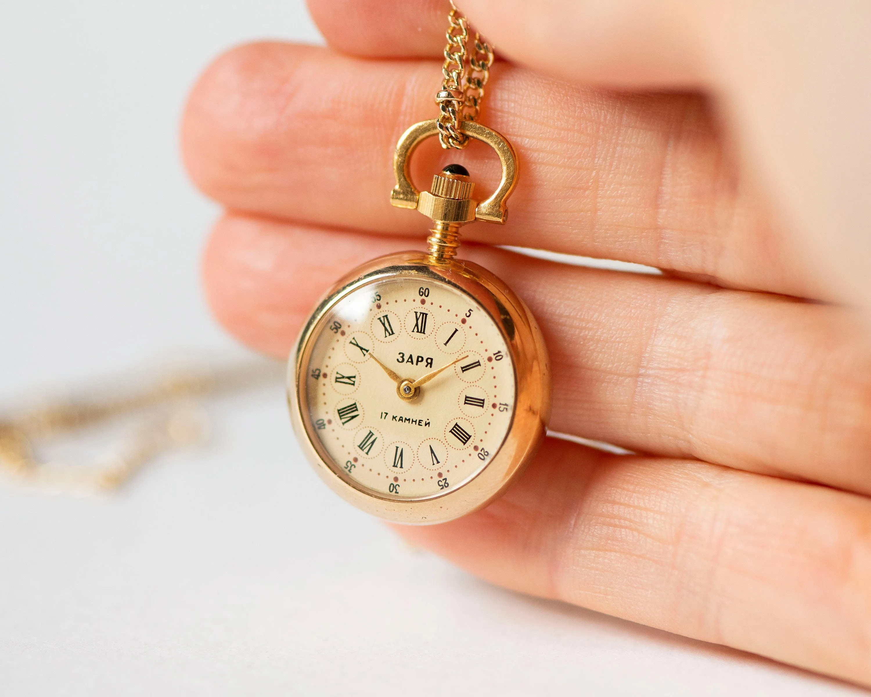 Boho necklace watch Dawn with rose pattern on backside, vintage gold plated pendant watch Roman numerals dial, delicate round neck accessory
