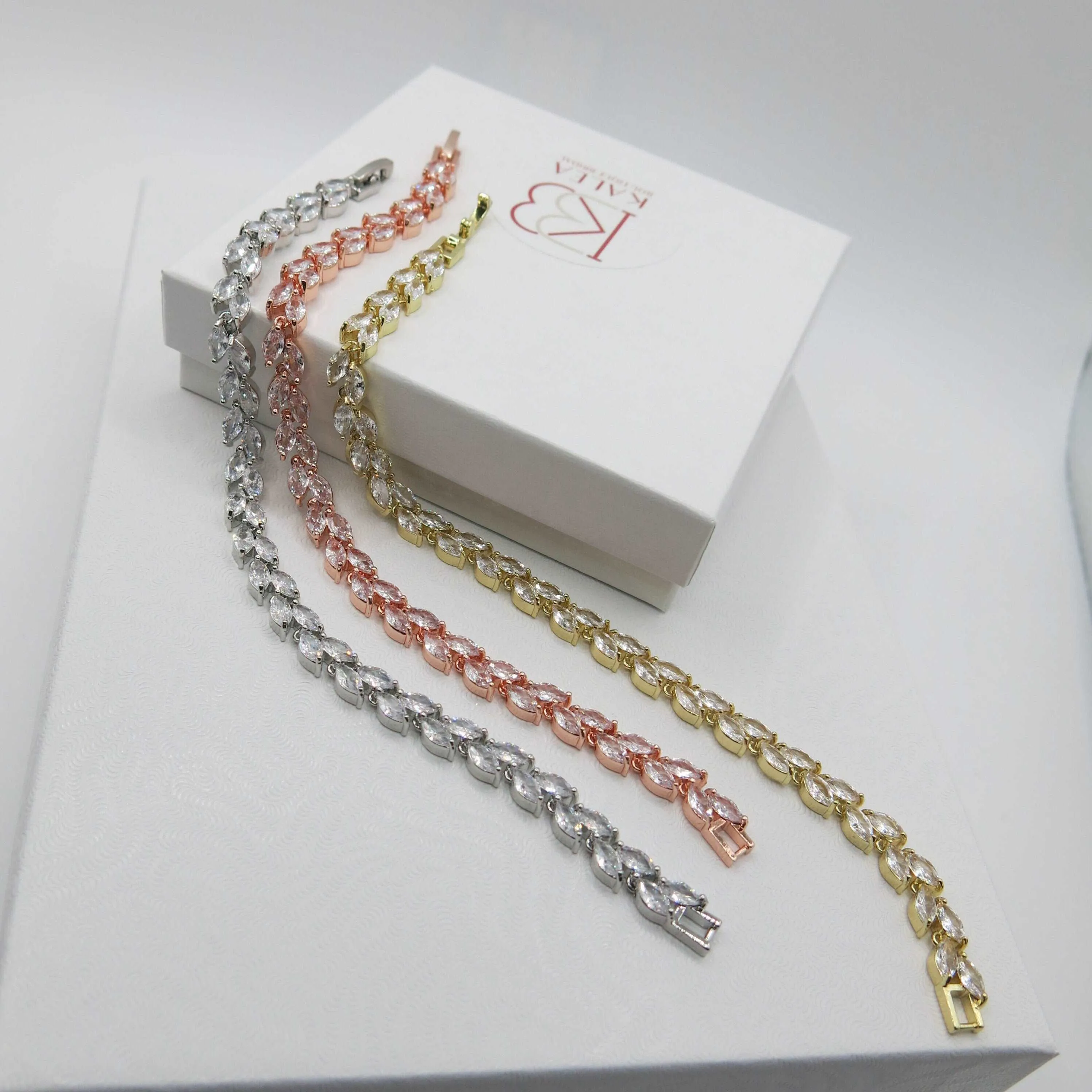 Bridal Crystal Bracelet, CZ Diamond Gold Plated Bracelet, Bridesmaid Sparkling Gem Bracelet, Wedding Crystal Leaf Bracelet