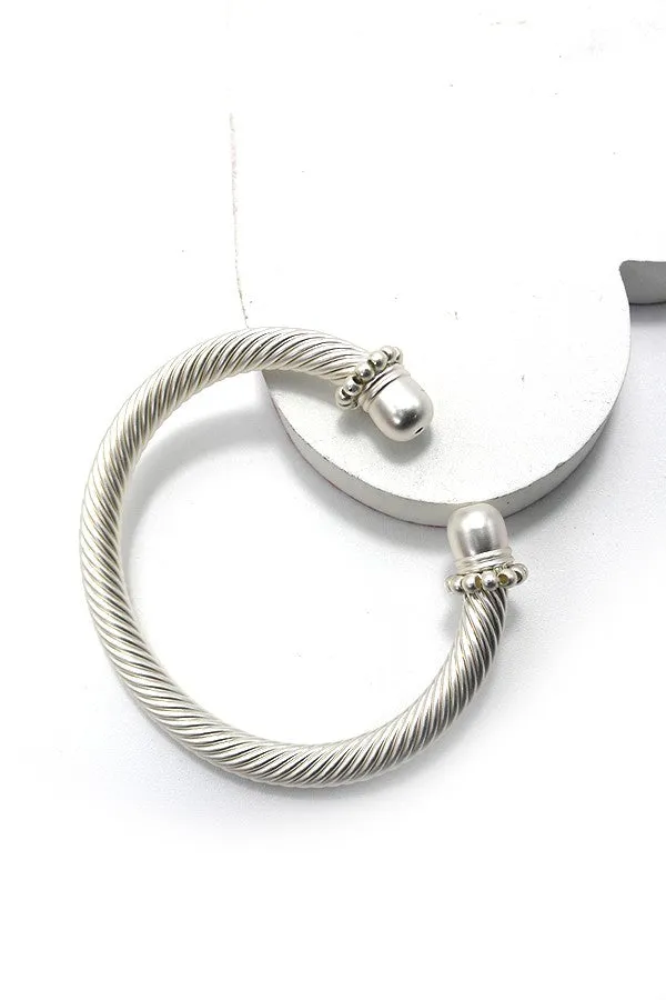 CABLE STONE TEXTURED TUBE CUFF BRACELET | 10B3021005