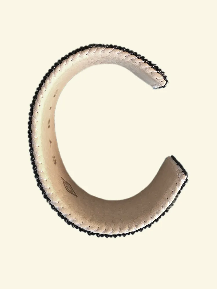 Cara Wider Etkie Cuff