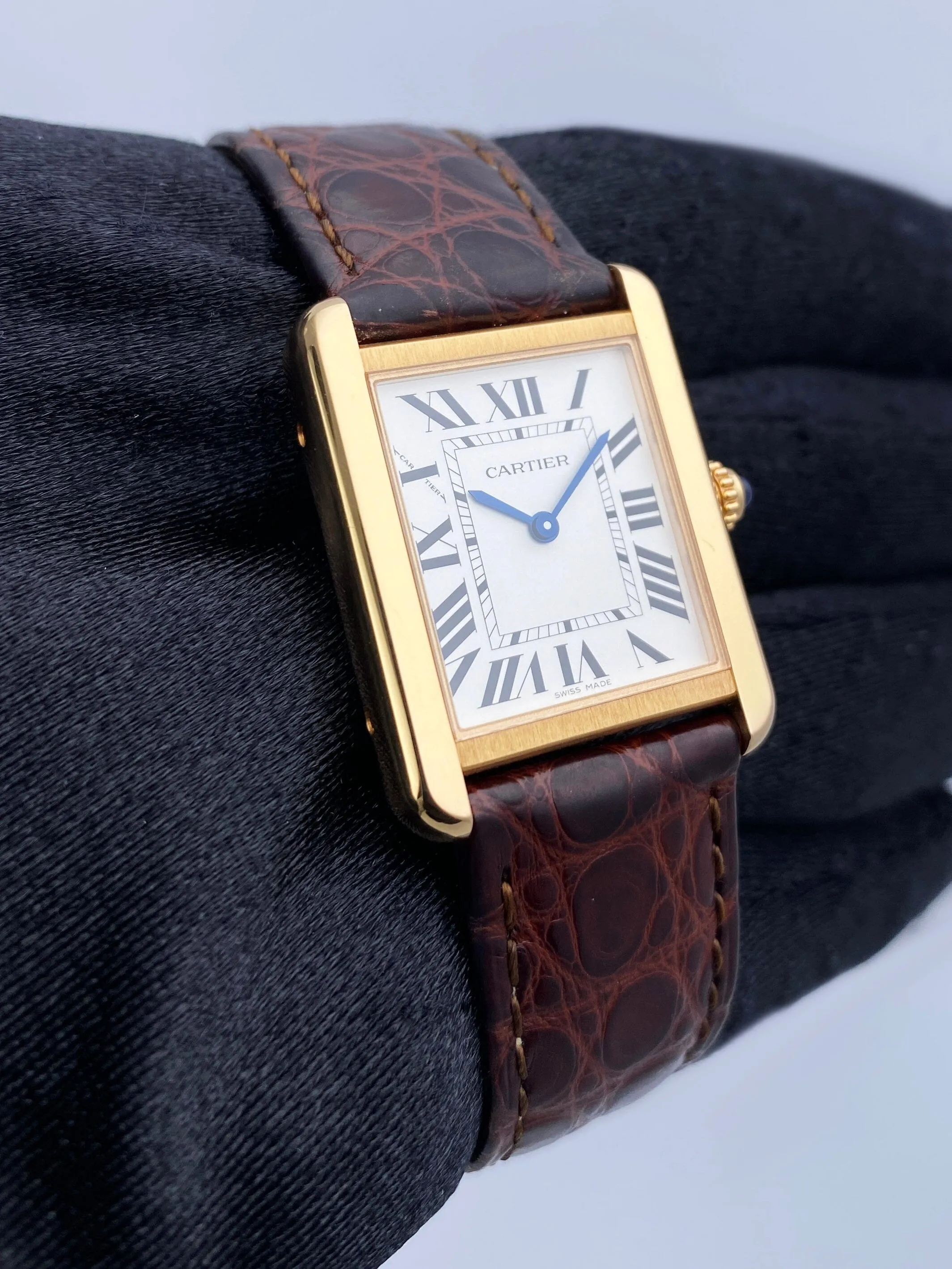 Cartier Tank Solo W5200024 18K Rose Gold Ladies Watch Box Papers