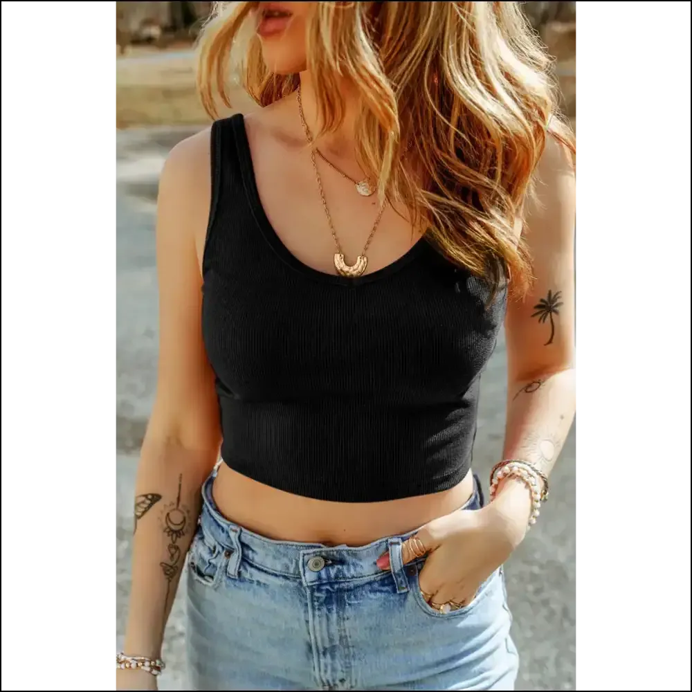 Chic Black Ribbed Knit Crop Tank: Hugs ! 😉 Needful Things