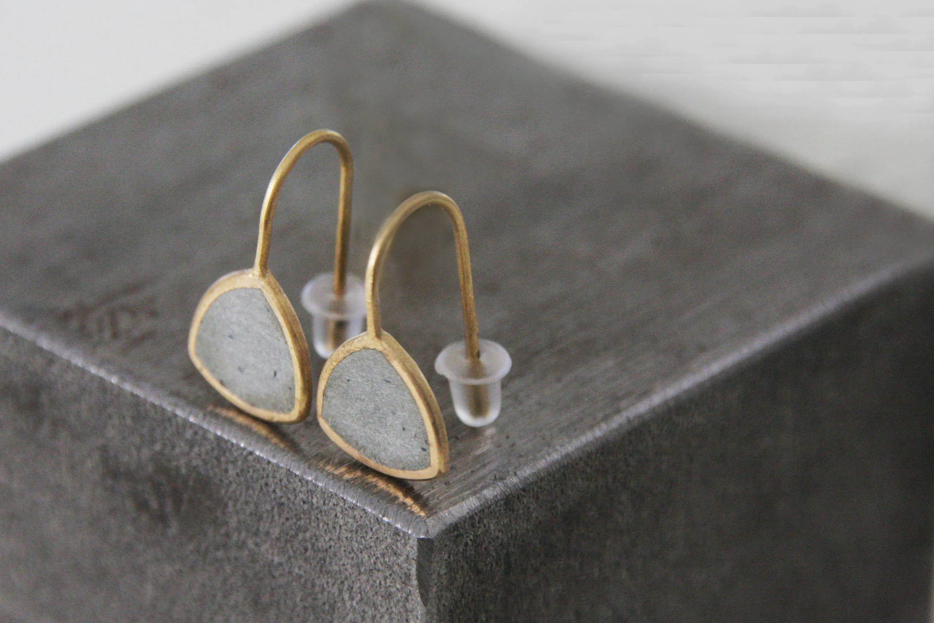 Classic triangular gold & concrete dangle Earrings