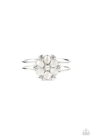 Garden Extravagance White Paparazzi Bracelet