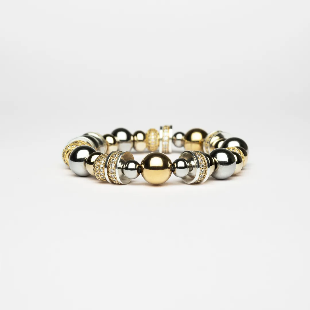 Gold Nefertiti Bracelet by Sigal
