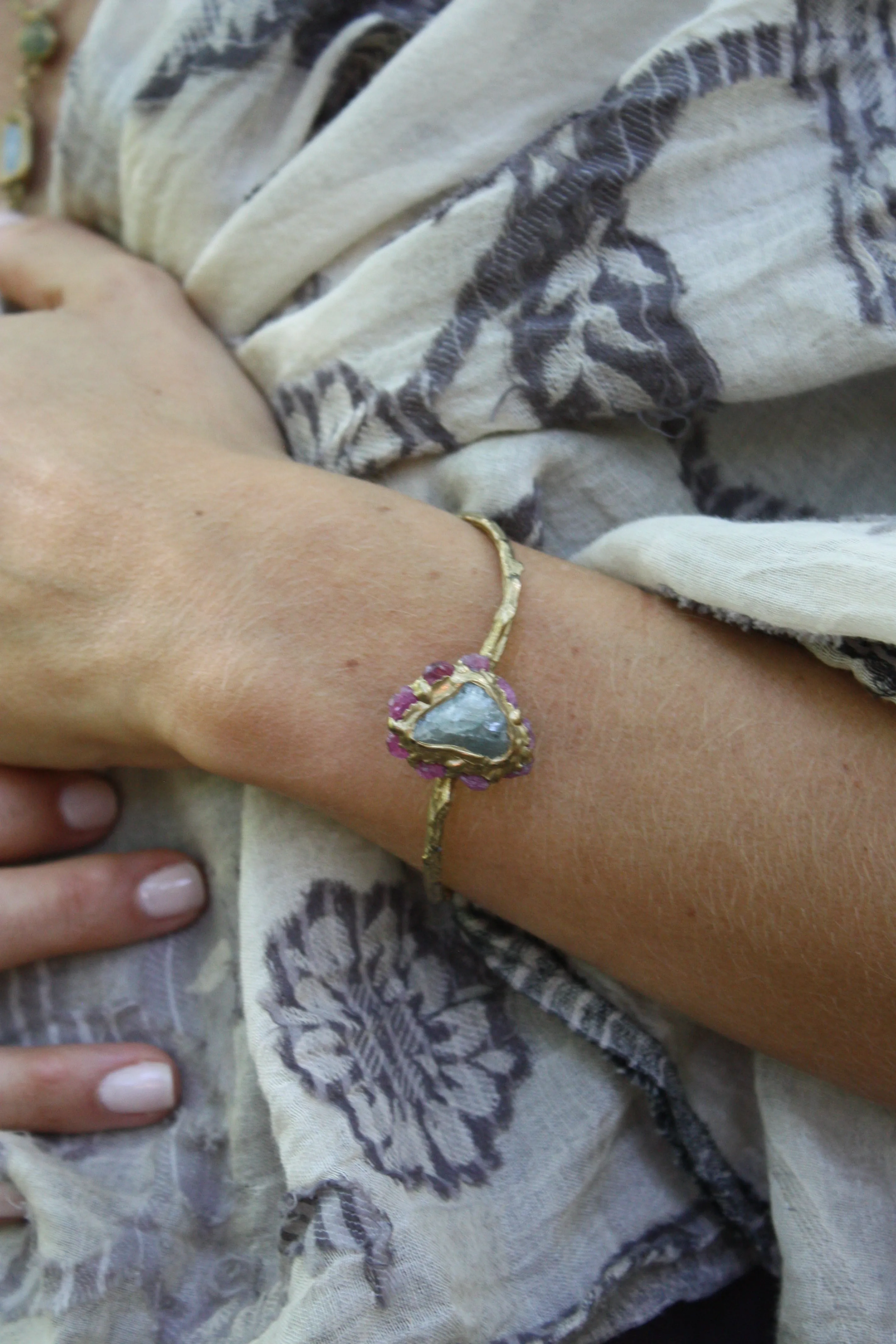 Hydra Cuff