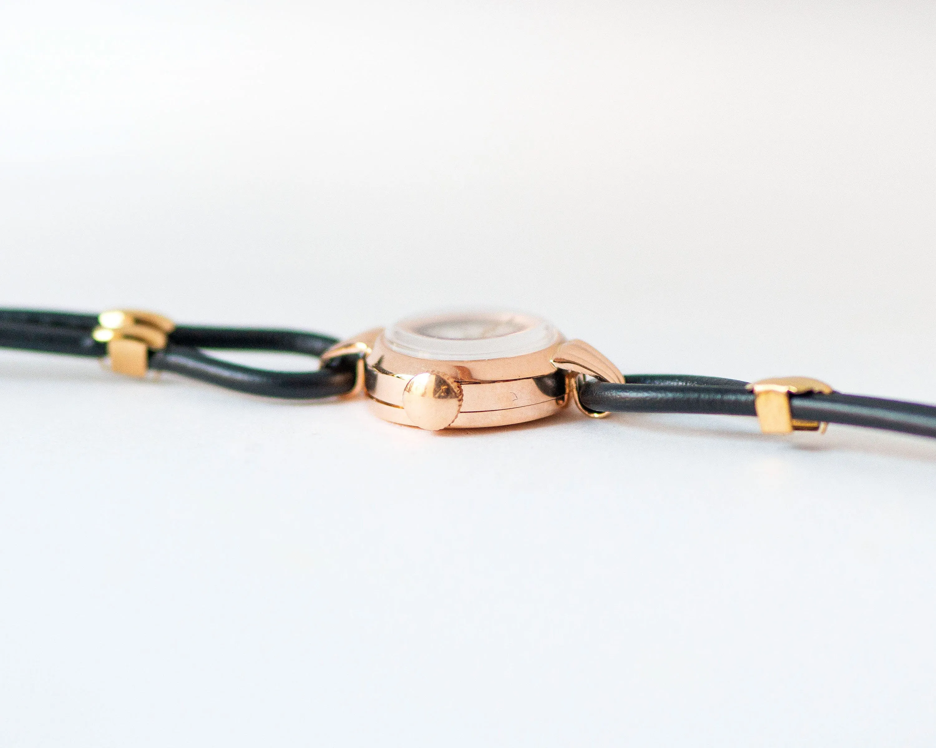 Luxury women watch jewelry solid gold 14K, vintage lady watch Seagull classic design timepiece delicate, tiny watch new genuine leather band