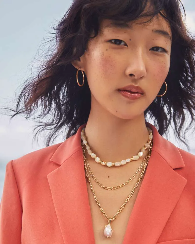 Melody Small Long Gold Pearl Pendant Necklace