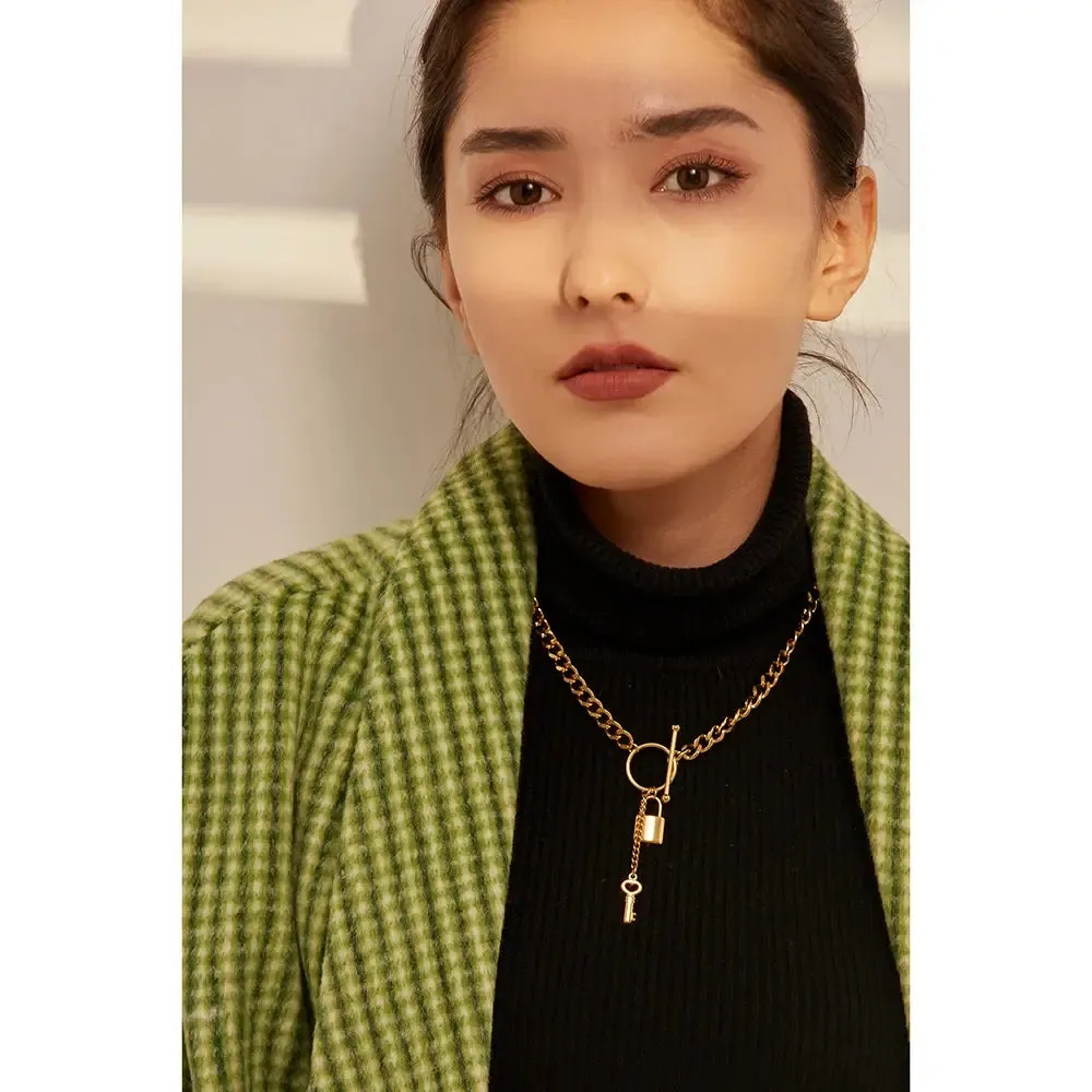 Metal Lock Pendant Necklace