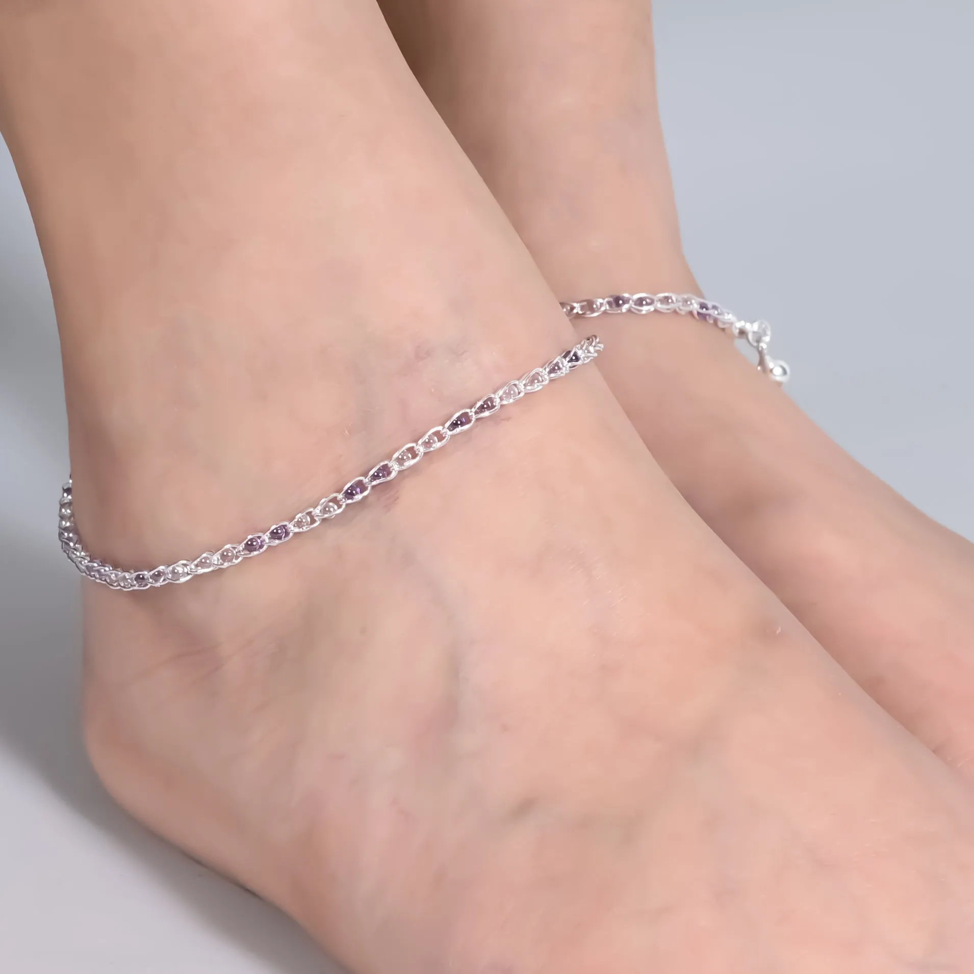 Minimal Silver Anklet with Purple Moti – Elegant and Simple Design.