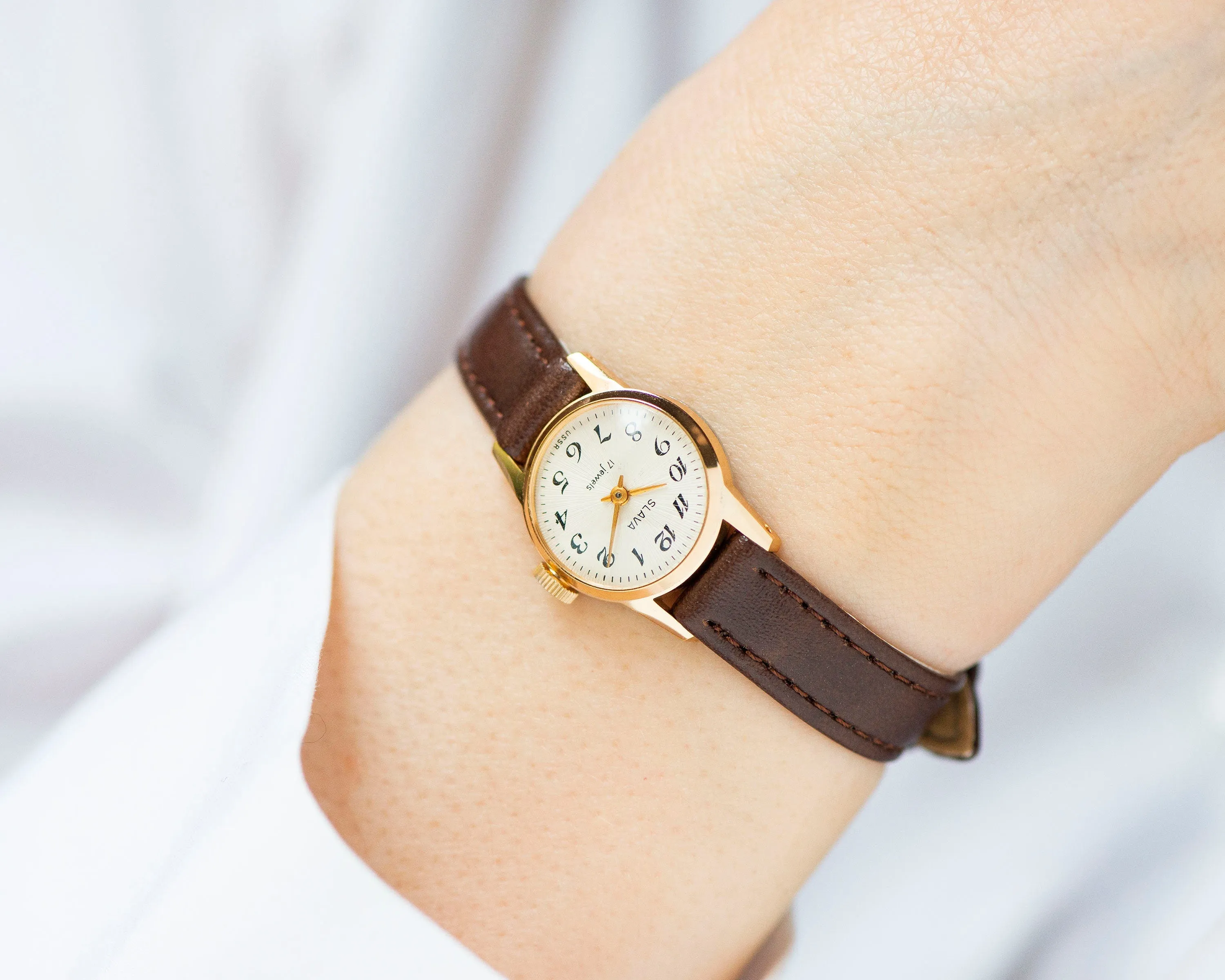 New old stock lady watch tiny gold shade Glory classic lady watch delicate vintage accessory gift small wrist watch new premium leather band