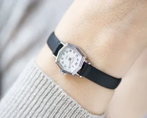 Octagon case women's watch unused vintage, small ladies wristwatch Seagull, woman watch small silver shade gift, new genuine leather strap