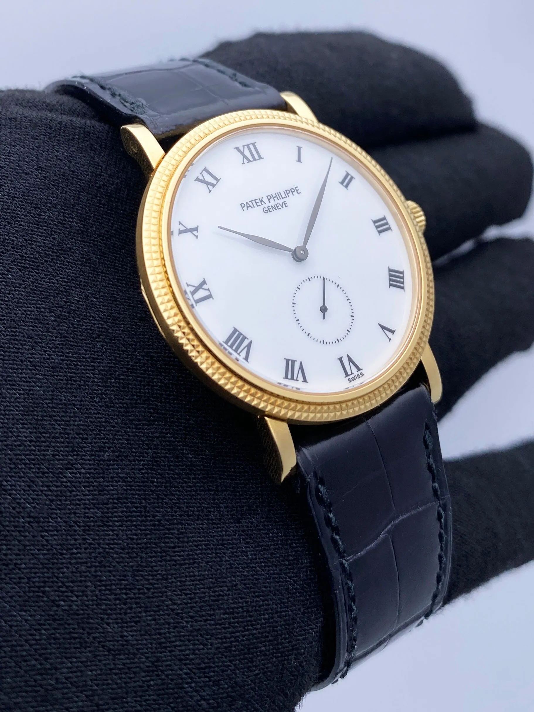 Patek Philippe Calatrava 3919J Mens Watch Box Papers