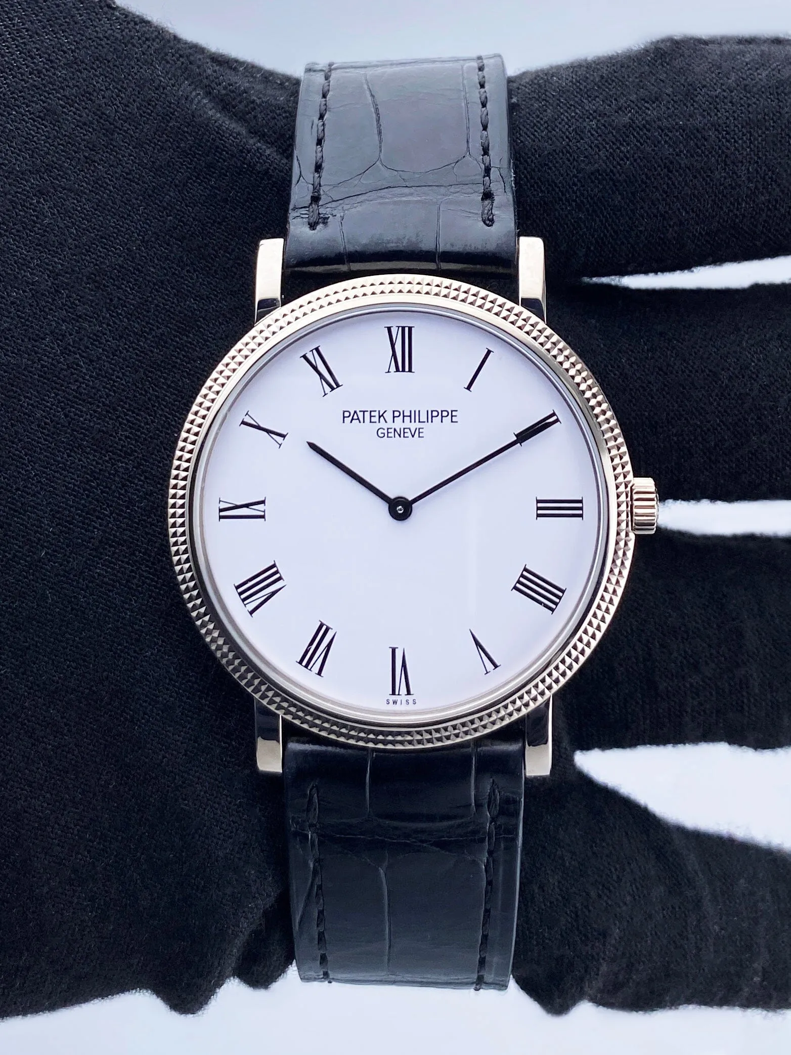 Patek Philippe Calatrava 5120G White Dial Mens Watch