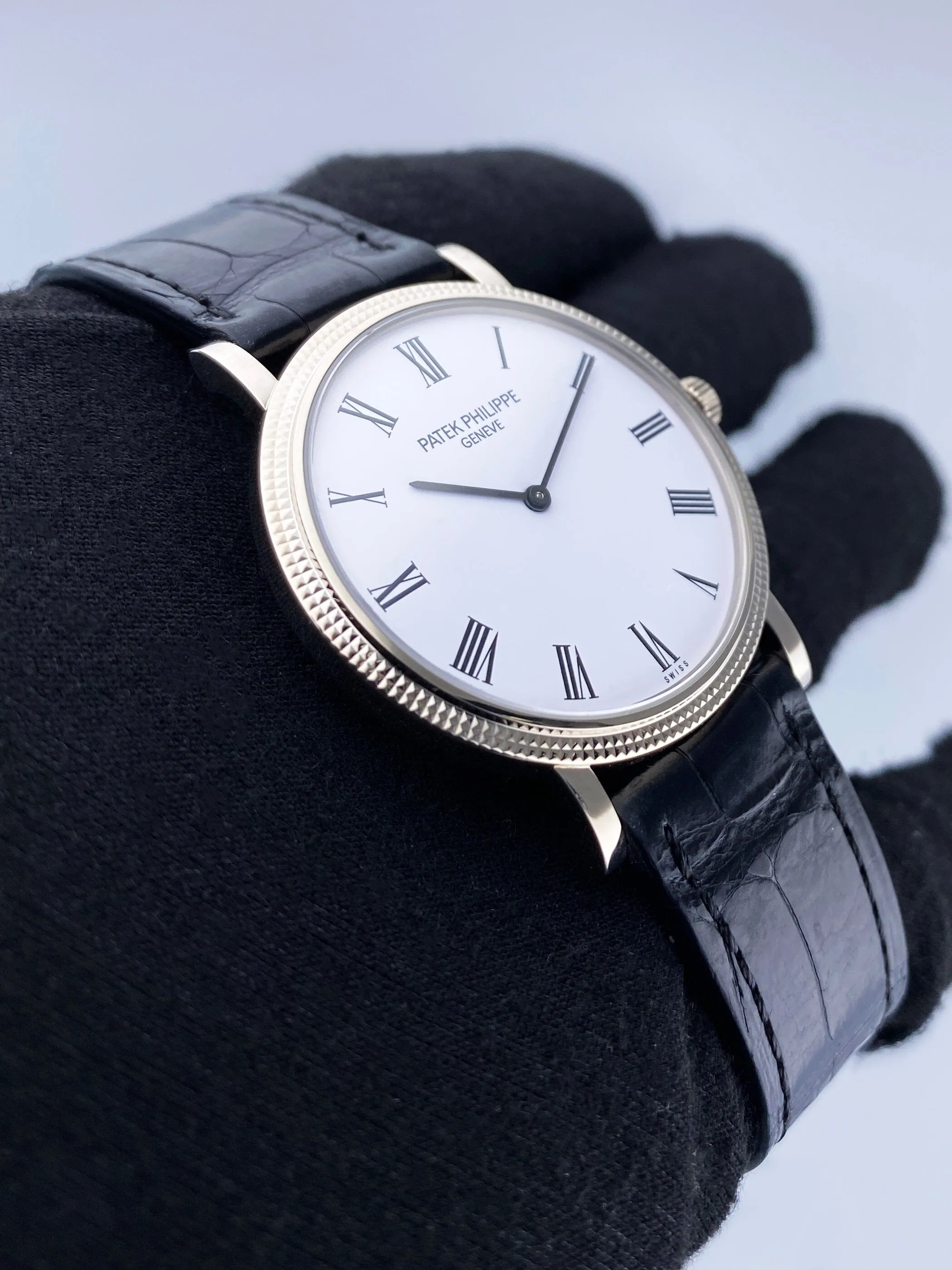 Patek Philippe Calatrava 5120G White Dial Mens Watch
