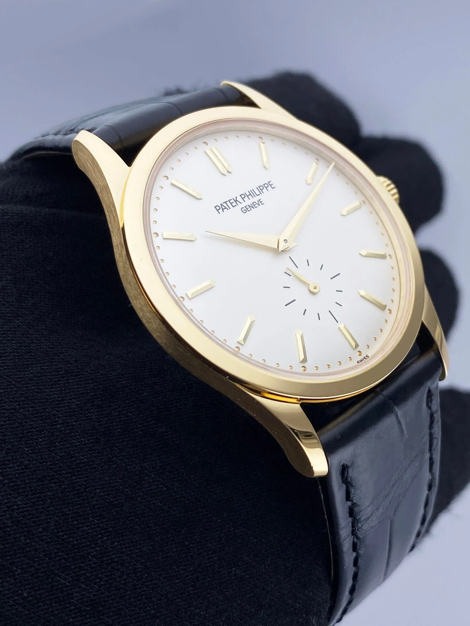 Patek Philippe Calatrava 5196J Yellow Gold Mens Watch