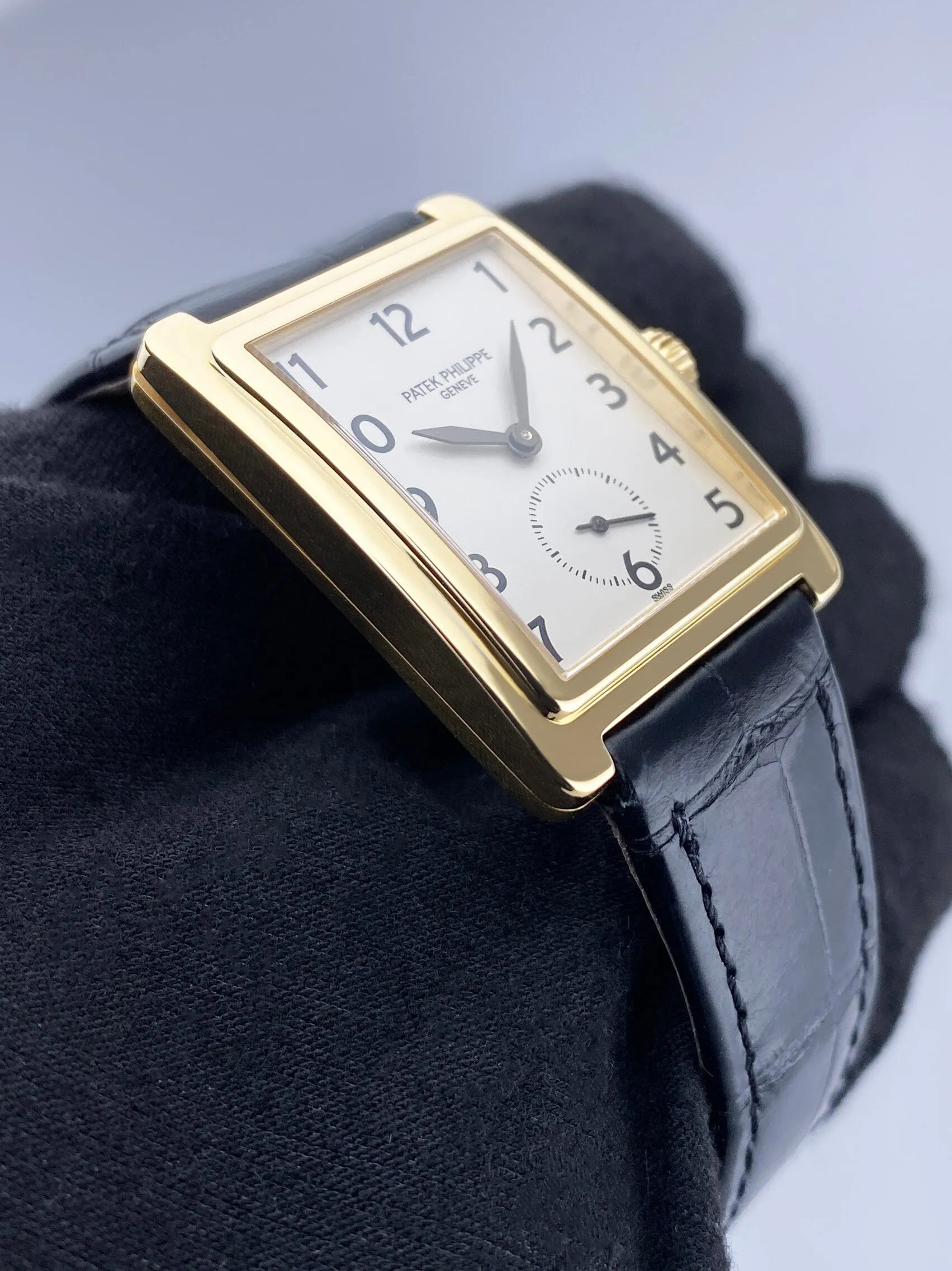 Patek Philippe Gondolo 5010J White Dial Mens Watch