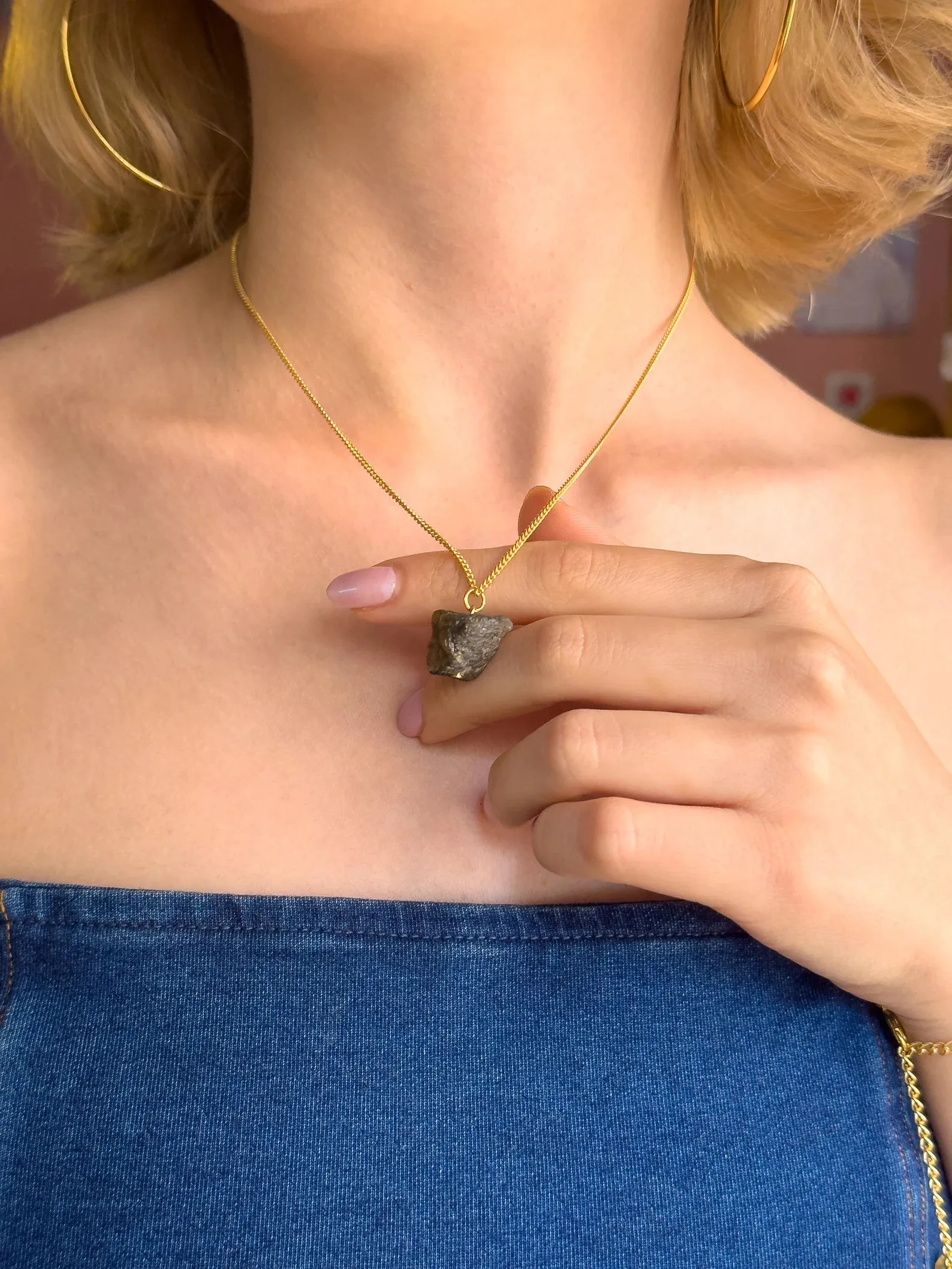 Raw Labradorite Minimalist Necklace