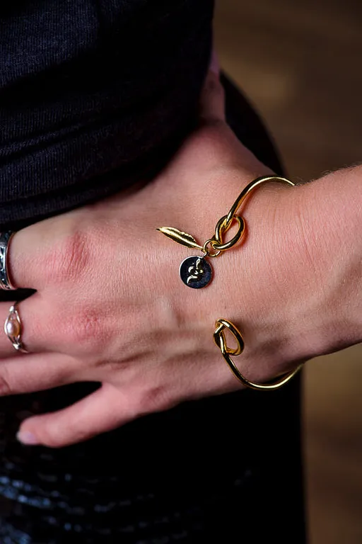 SNAKE KNOT CUFF