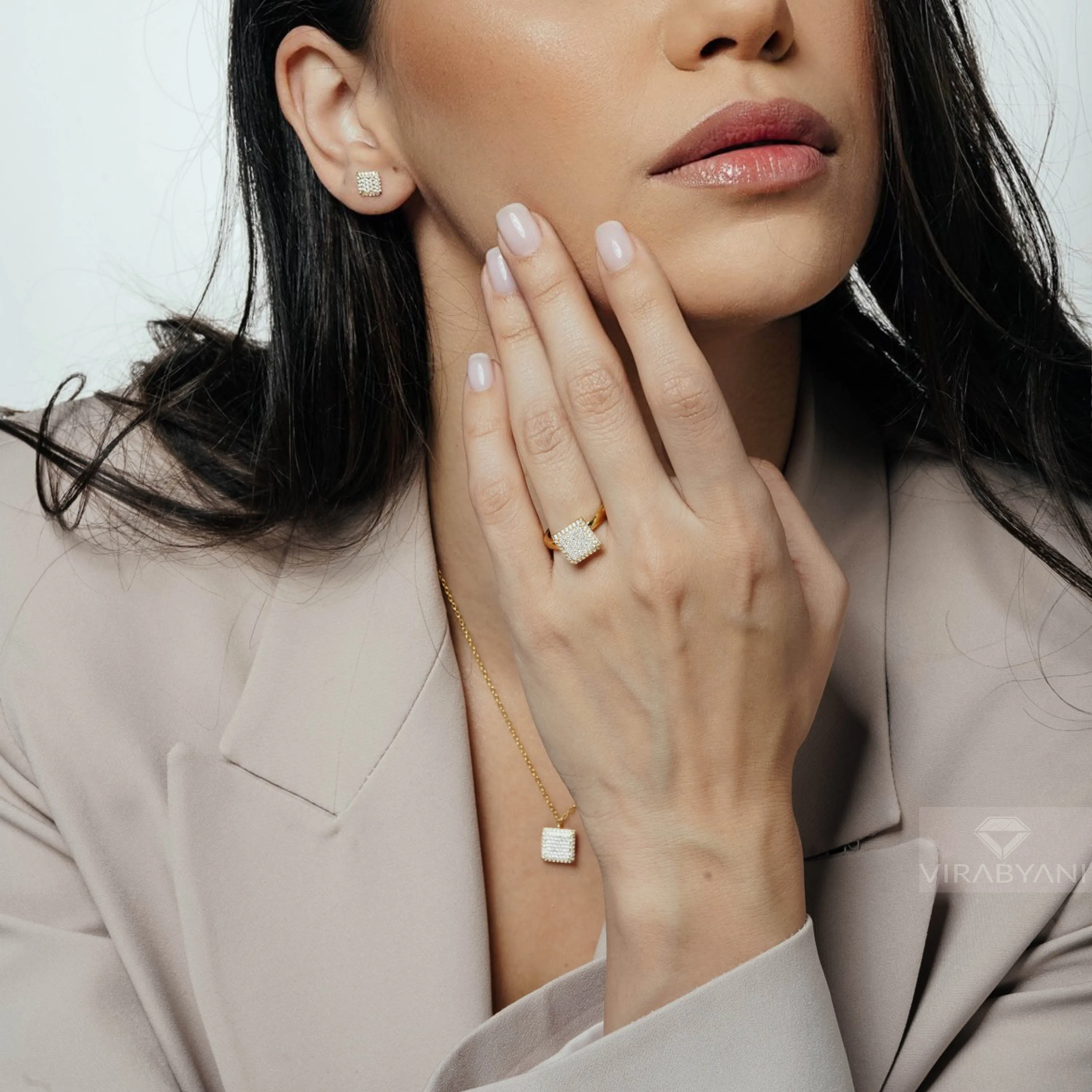 Square Shaped AMoré Pavé Necklace With 0.60 ct. Diamonds
