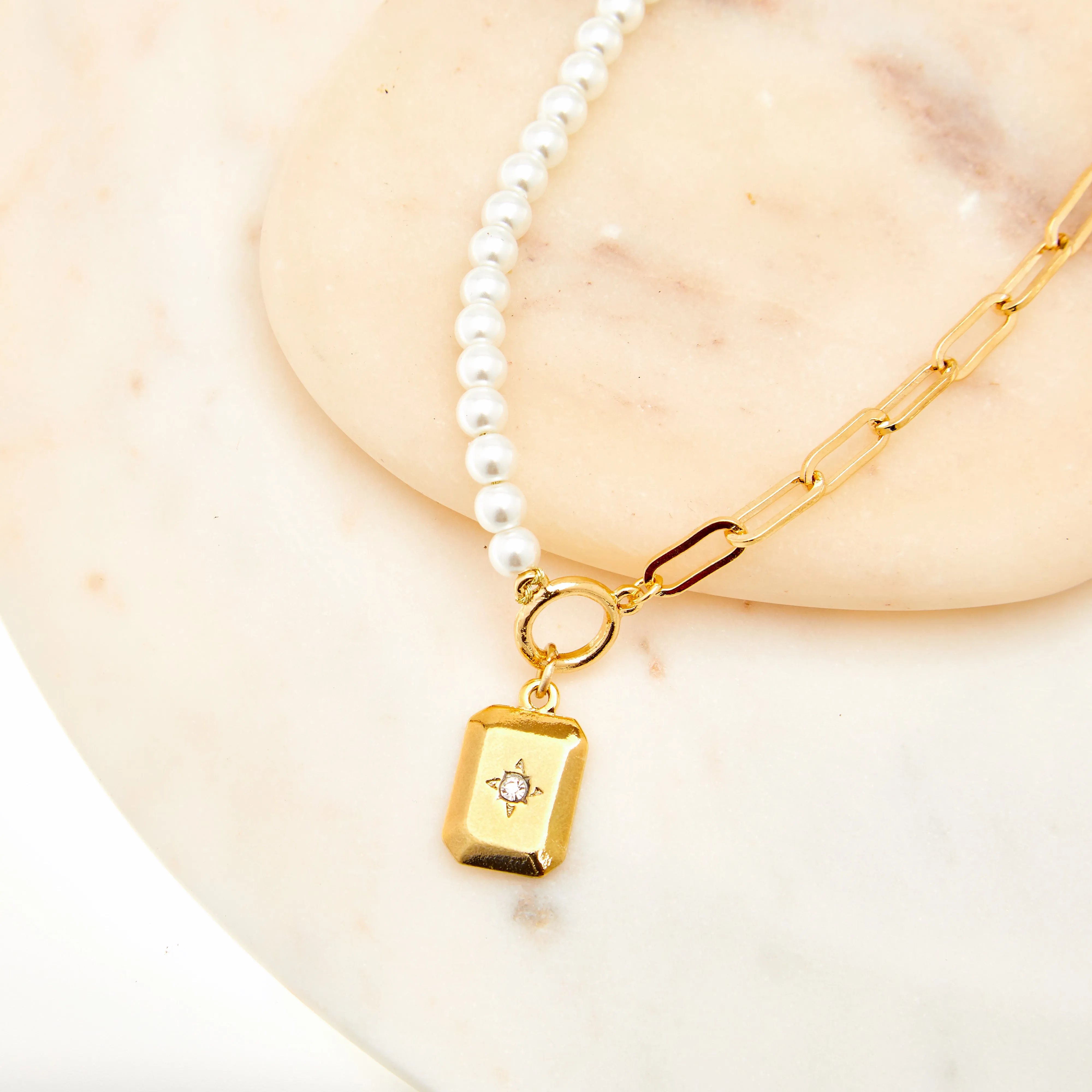 Stardust Necklace in Gold