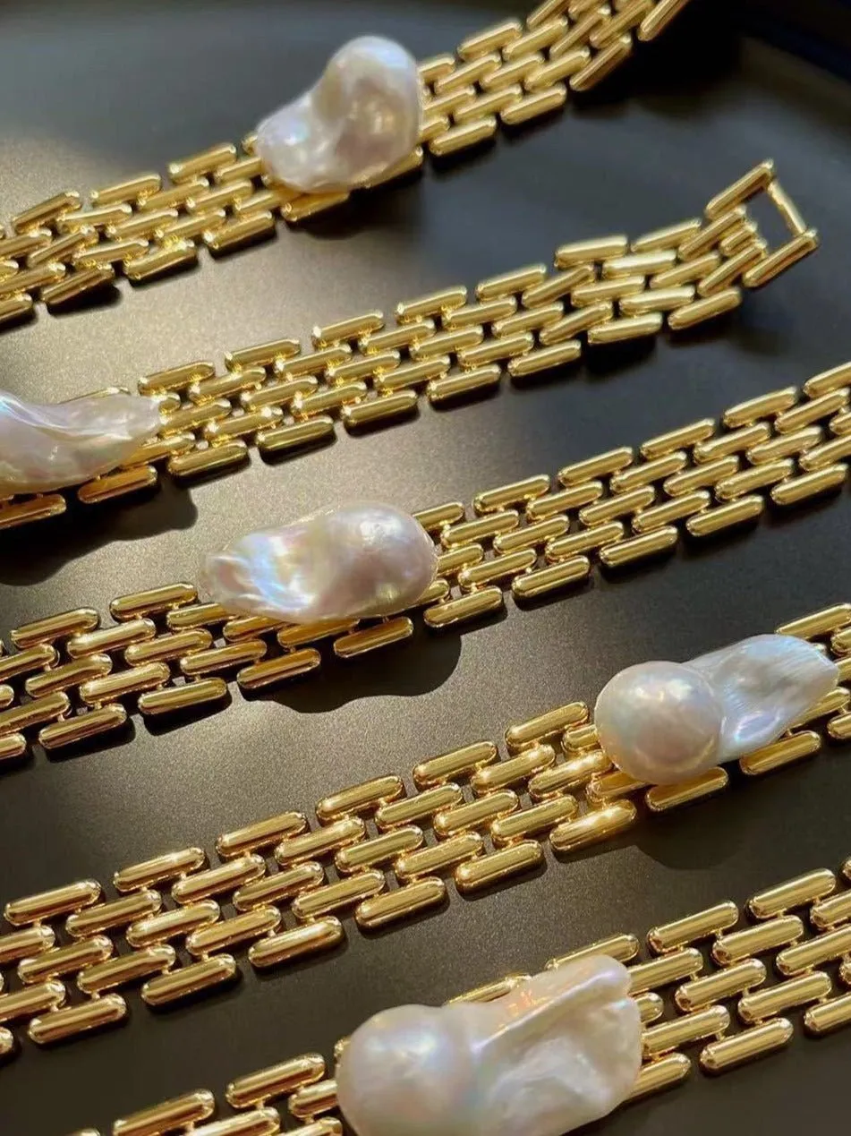 Vintage Wide Chain Baroque Pearl Bracelet