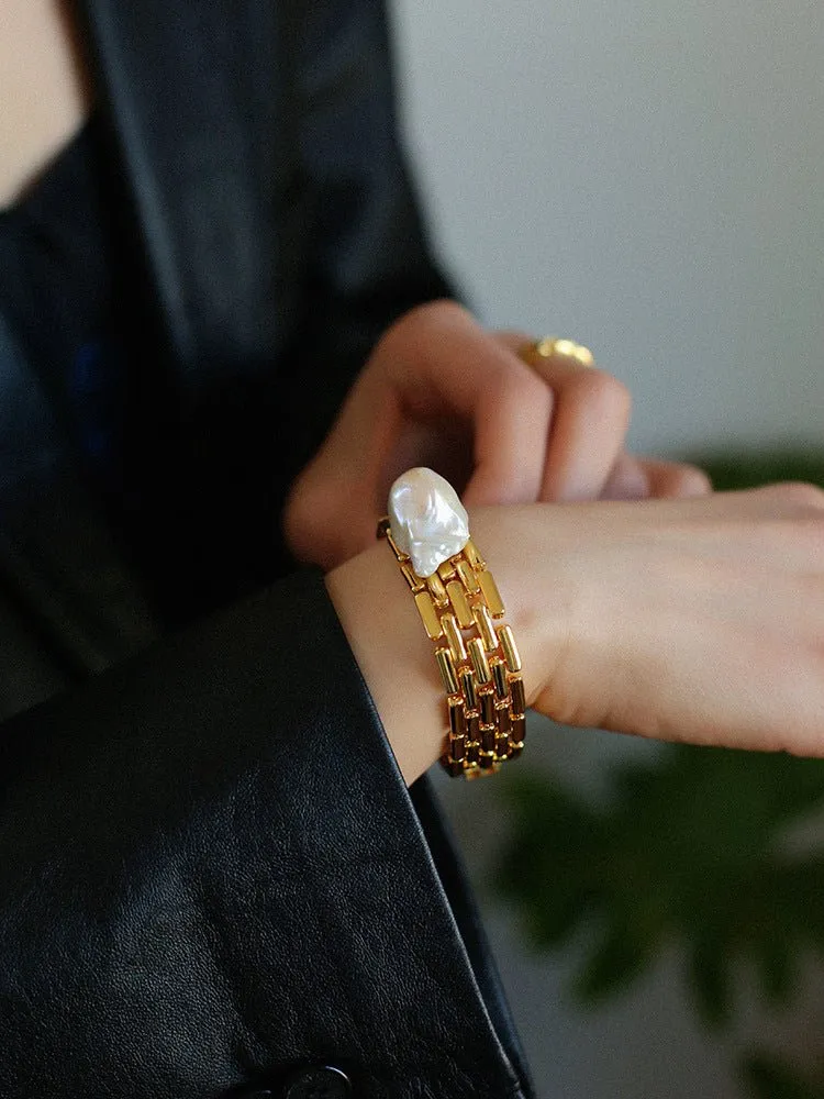 Vintage Wide Chain Baroque Pearl Bracelet