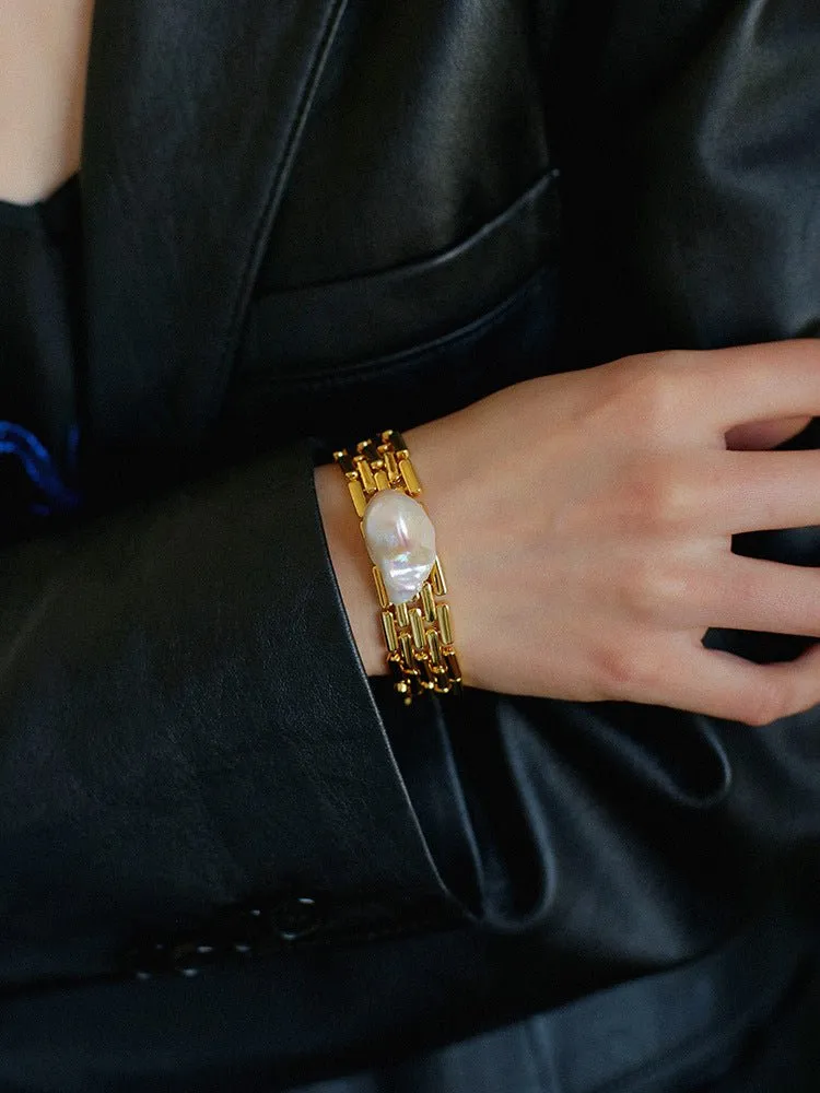 Vintage Wide Chain Baroque Pearl Bracelet