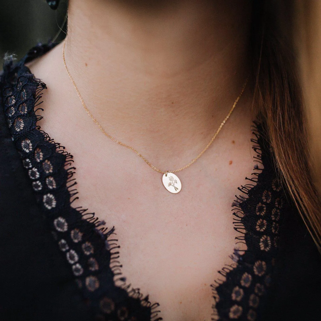 Wildflower Oval Necklace