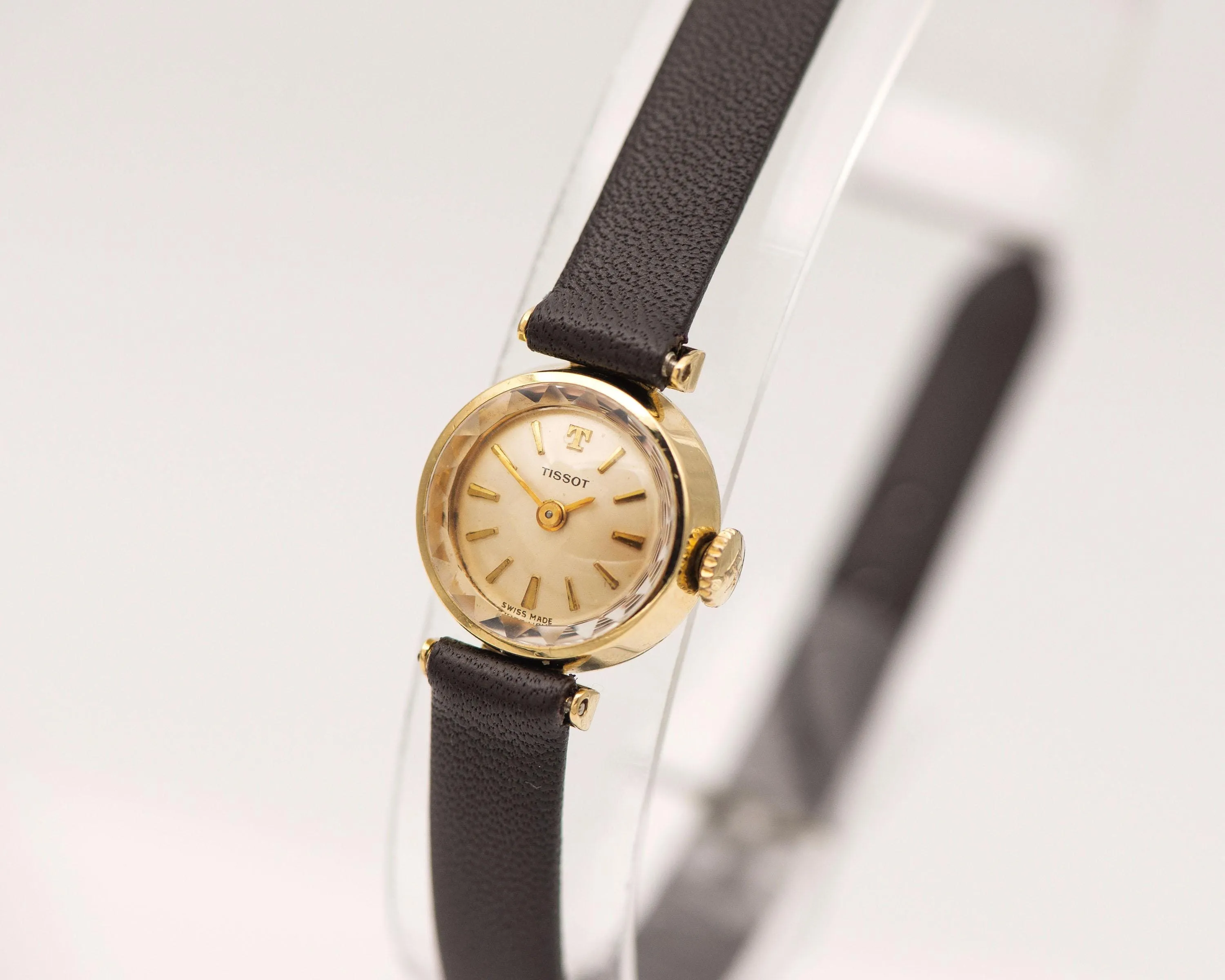 Women's watch classic Tissot solid gold 18K, super small chic lady watch, vintage lady jewelry rare gift classic, new premium leather strap
