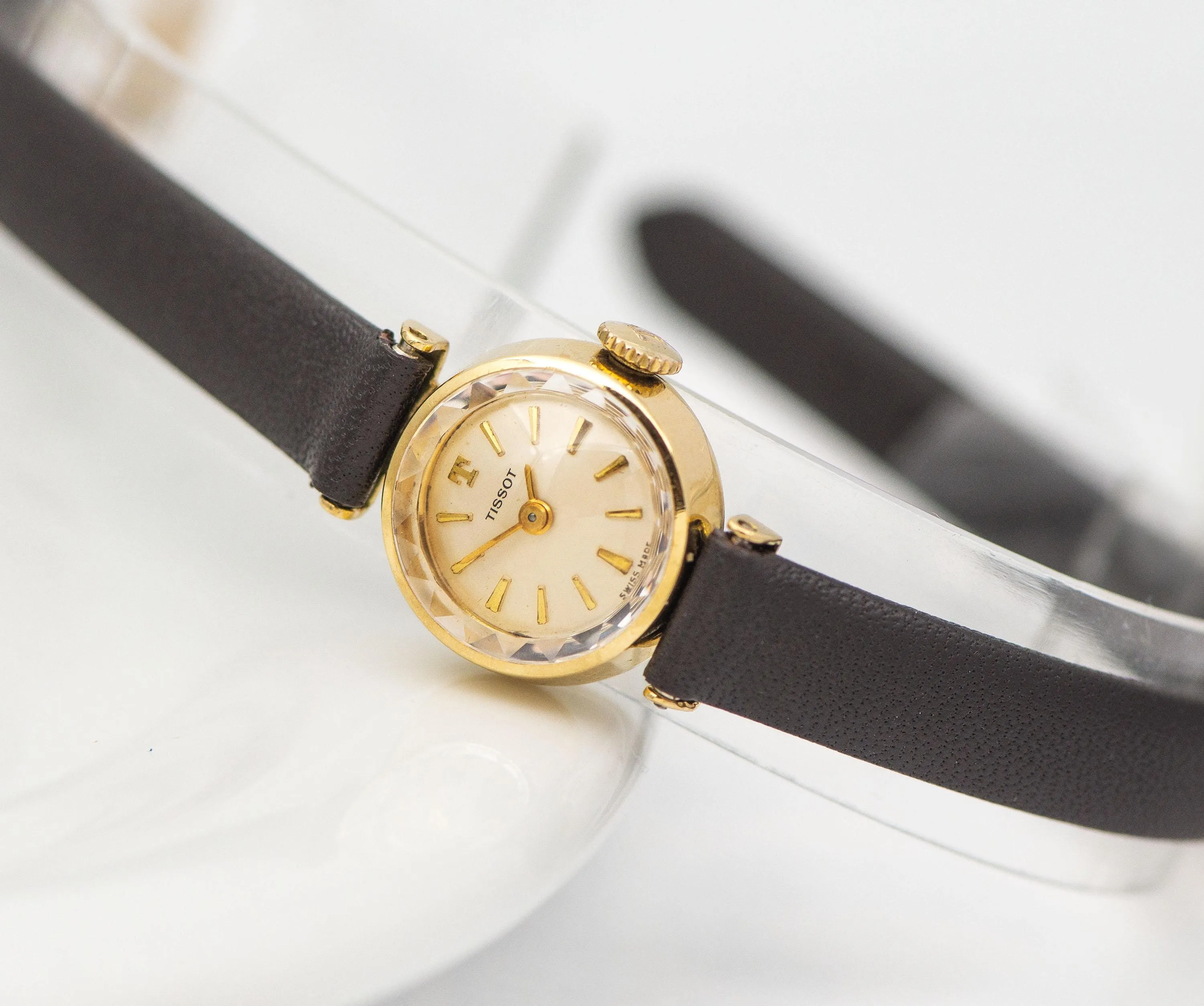 Women's watch classic Tissot solid gold 18K, super small chic lady watch, vintage lady jewelry rare gift classic, new premium leather strap