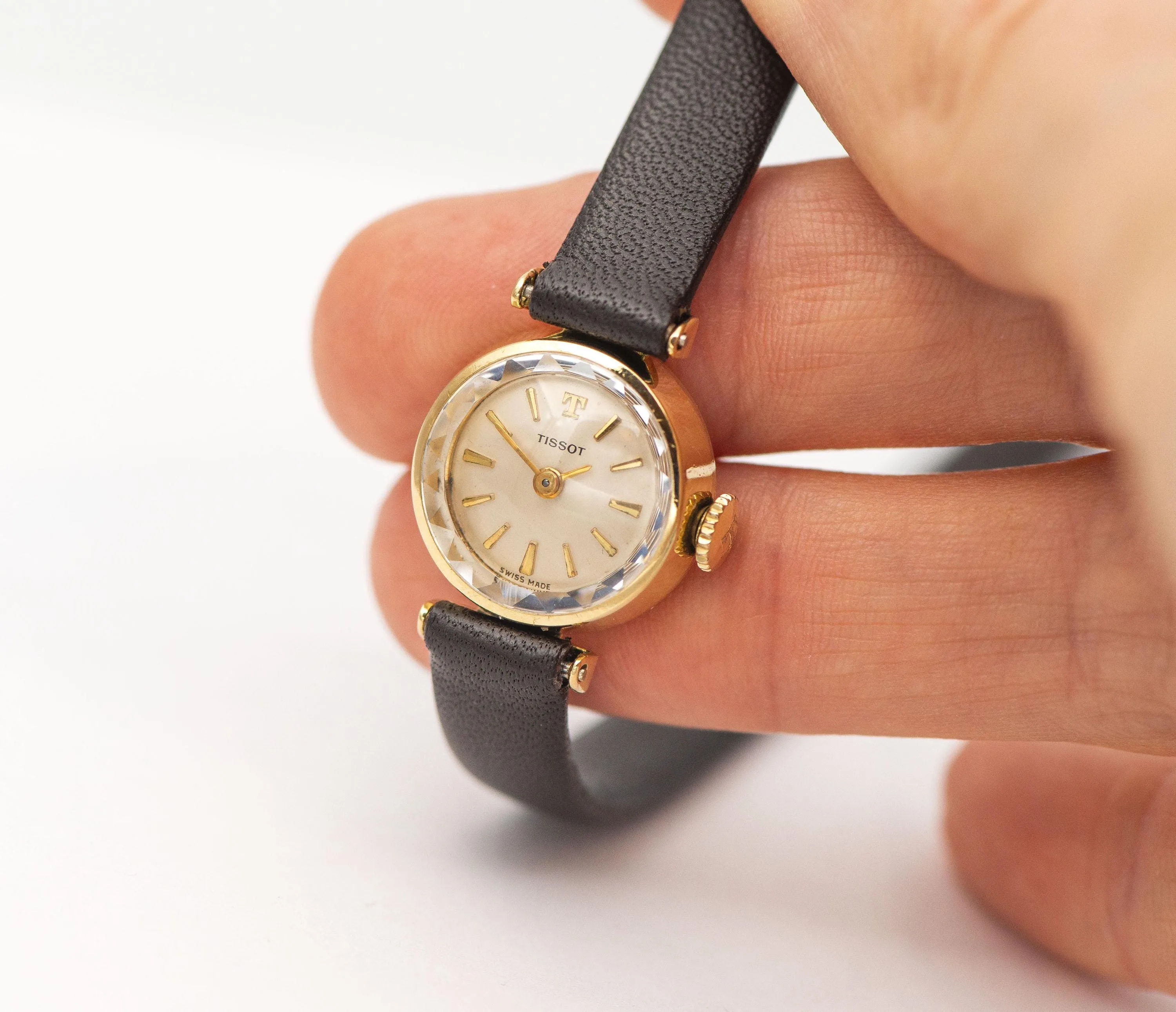 Women's watch classic Tissot solid gold 18K, super small chic lady watch, vintage lady jewelry rare gift classic, new premium leather strap