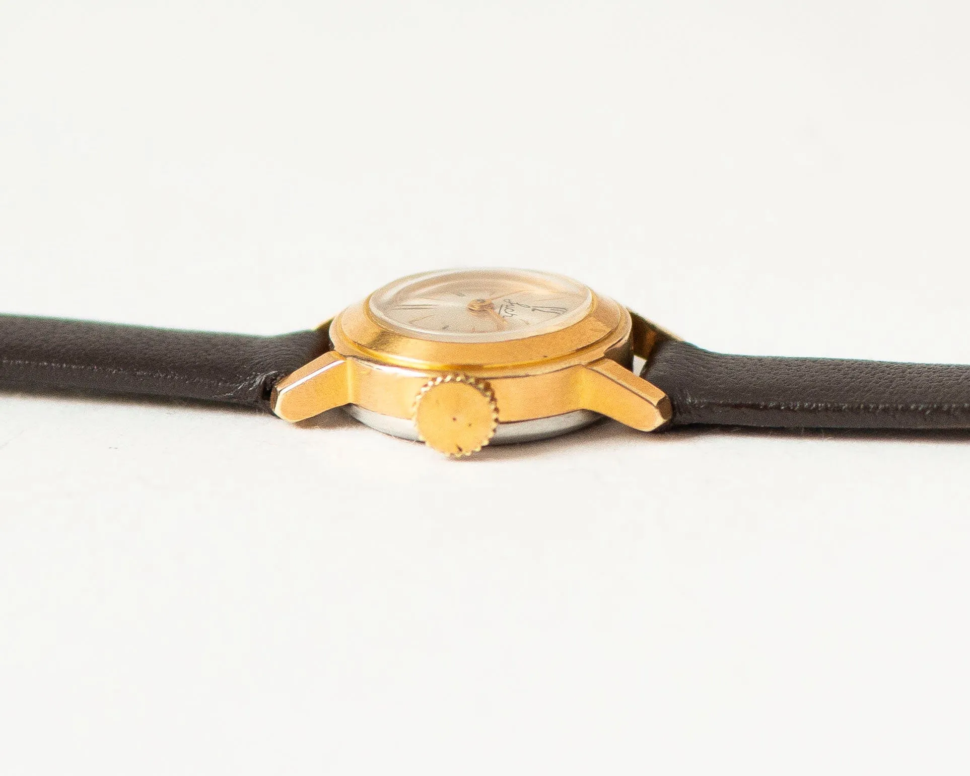 Women's watch smallest ever Ray, delicate round lady watch gold plated, limited edition tiny girl watch classic, new premium leather strap