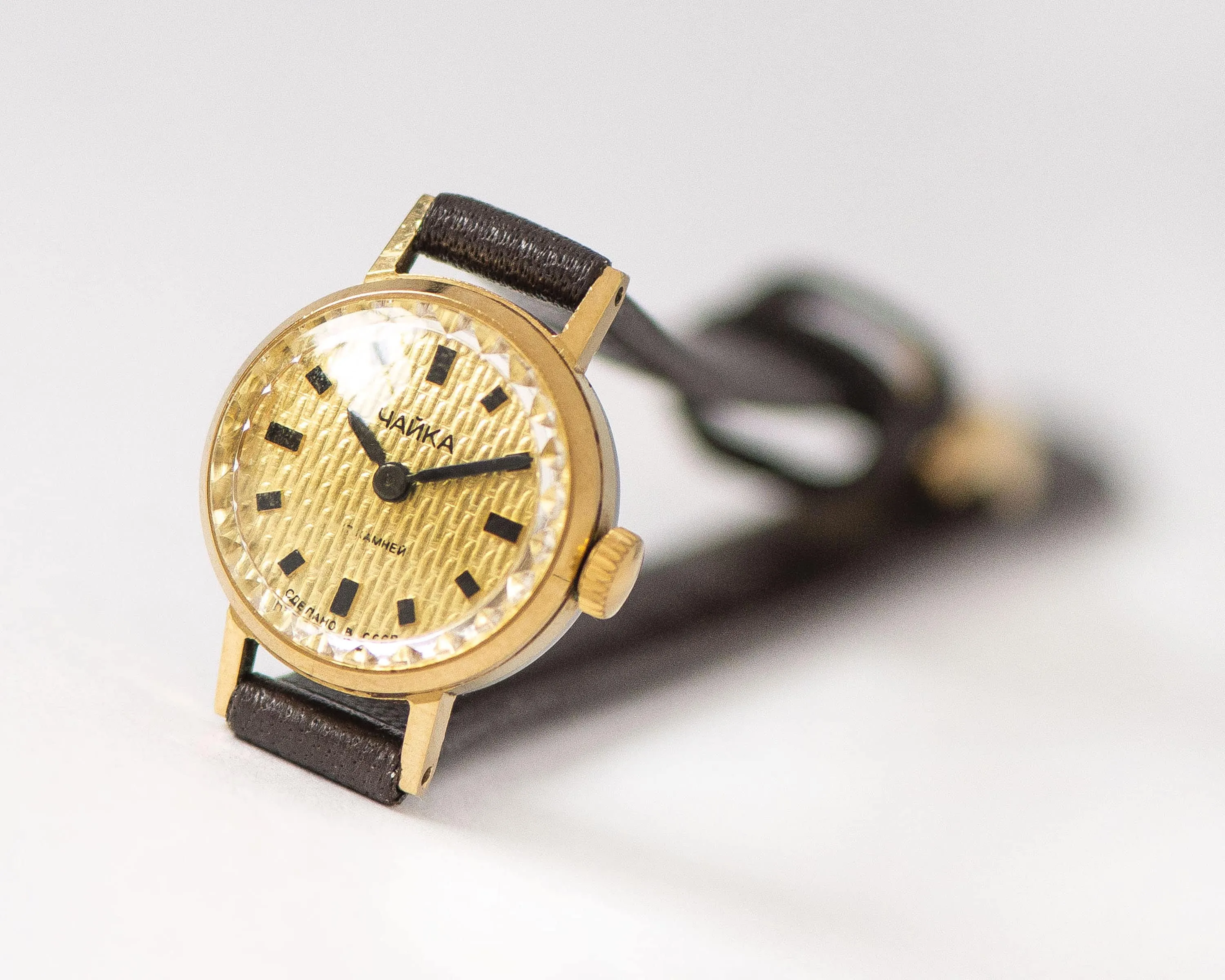 Women's wristwatch vintage Seagull, minimalist lady wristwatch, delicate lady watch gold plated classic gift, new genuine leather strap
