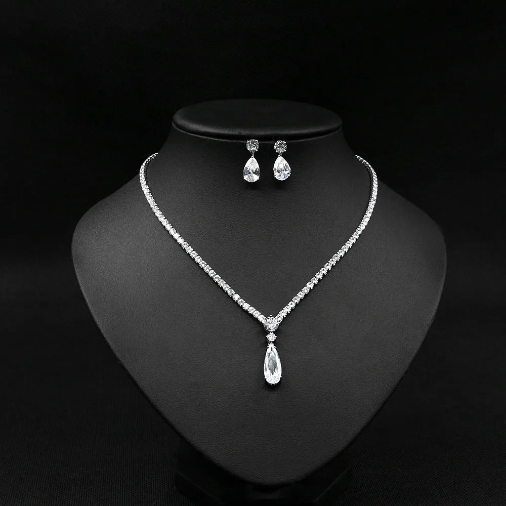 Zircon Necklace Set Minimalist Style